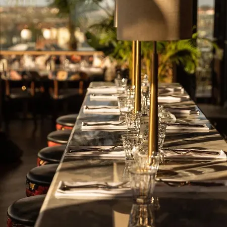 Otel The Dean Galway