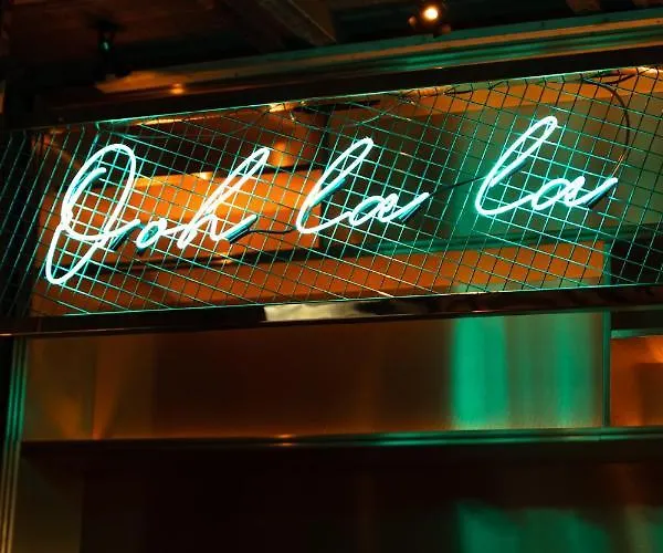 Отель The Dean 4*